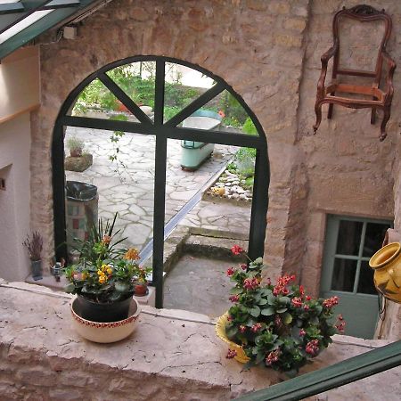 Au Coeur De La Cite Medievale Acomodação com café da manhã Vaison-la-Romaine Exterior foto