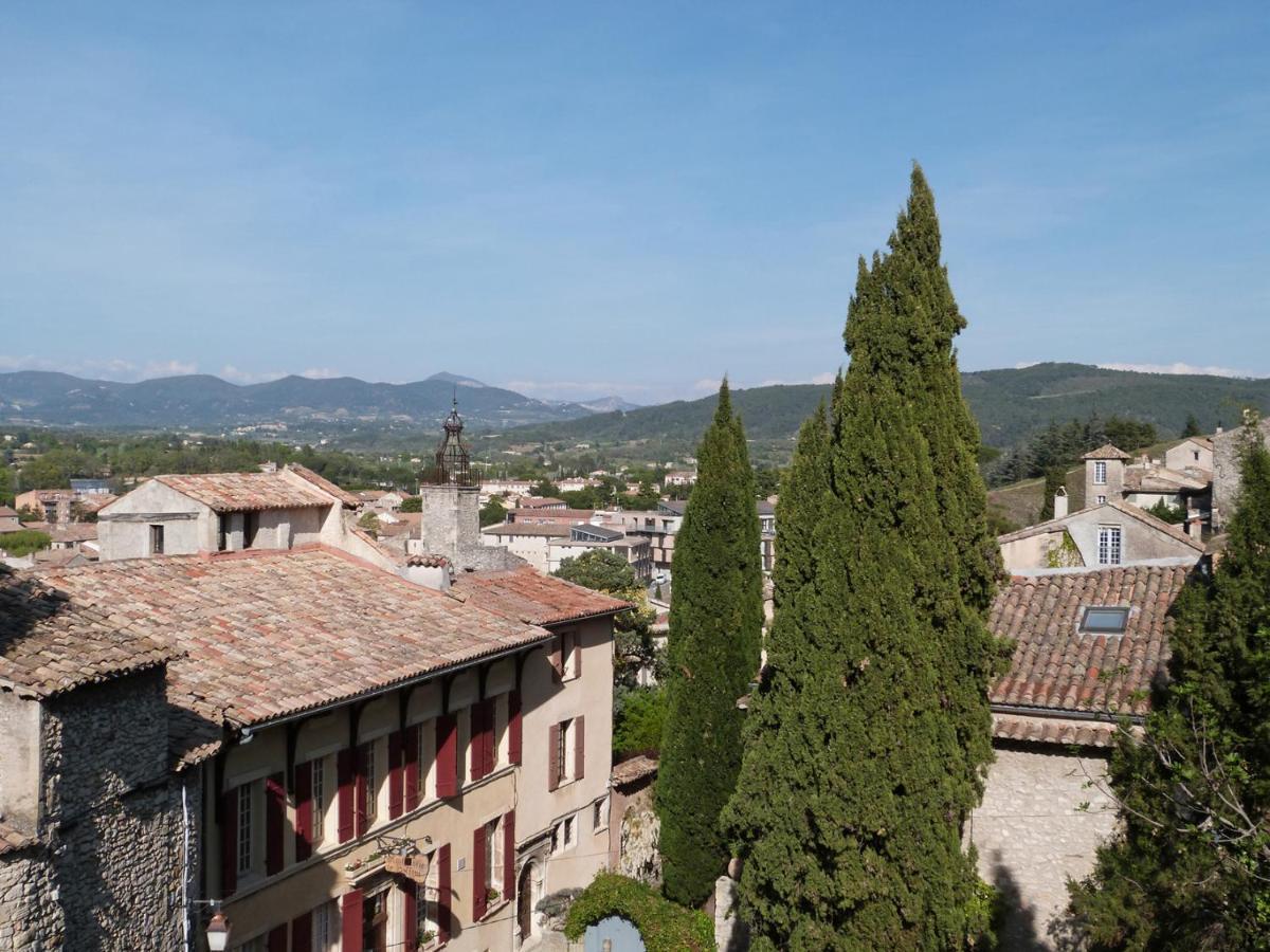 Au Coeur De La Cite Medievale Acomodação com café da manhã Vaison-la-Romaine Exterior foto